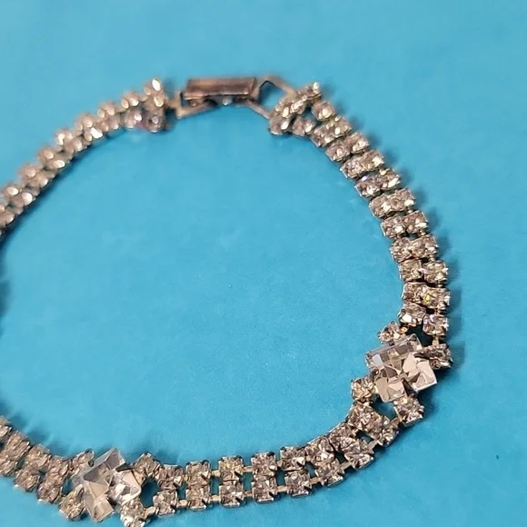 Jeweled Rhinestone Bracelet - Picture 2 of 8